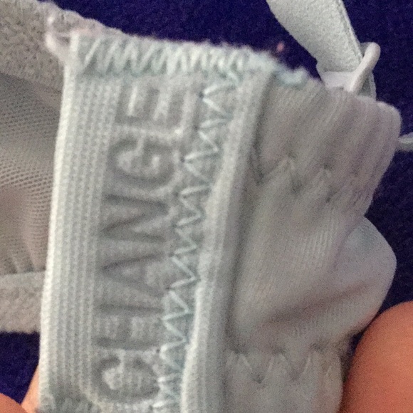 Change bra - Picture 3 of 4